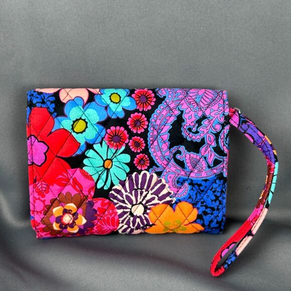 VERA BRADLEY Your Turn Wristlet Bold Floral Fiesta Wallet  6.25" X 5" - Picture 8 of 15